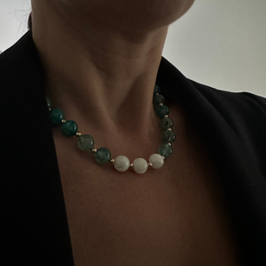 THE GREEN ABUNDANCE GOLD NECKLACE