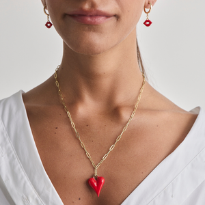 THE COEUR RED ENAMEL GOLD NECKLACE Elvis et Moi THE COEUR RED ENAMEL GOLD NECKLACE Elvis et Moi