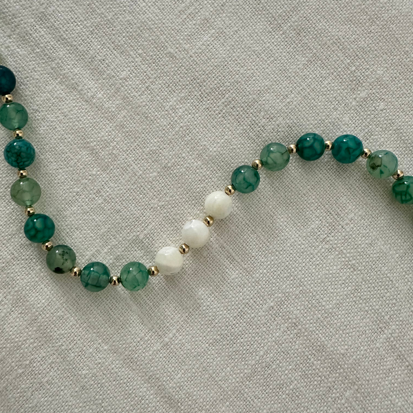 THE GREEN ABUNDANCE GOLD NECKLACE